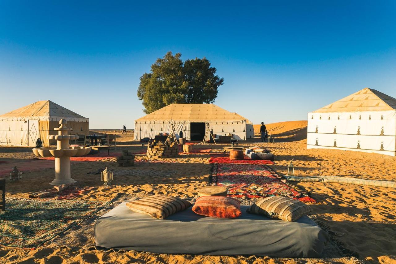 Отель Prestigious Camp Мерзуга Экстерьер фото