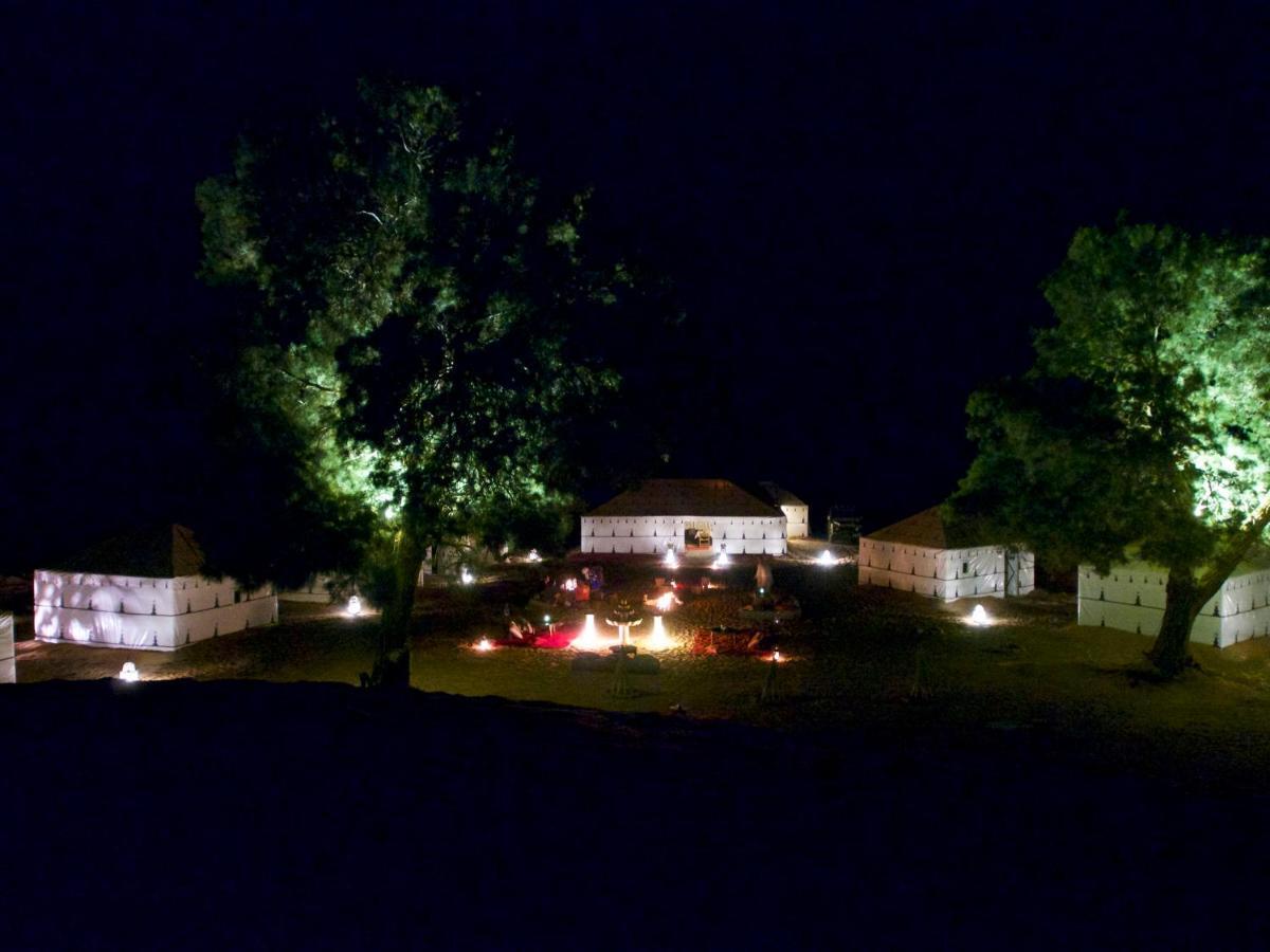 Отель Prestigious Camp Мерзуга Экстерьер фото